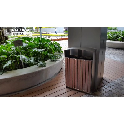 Botes de Basura de Metal para Plazas Comerciales